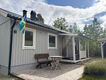 Außenbereich und Terrasse des Hus Västerlyckan nahe dem Västersjön - Västerlyckan - Top-Hundeurlaub