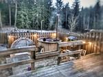 Holzbeheizter Hot Tub auf der Terrasse des Hus Älmtamåla - Hus Älmtamåla - Top-Hundeurlaub
