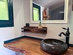 Badezimmer im Ferienhaus Hus Älmtamåla mit Waschbecken - Hus Älmtamåla - Top-Hundeurlaub