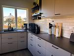 Moderne Küche im Ferienhaus Sunny in Värmland - Ferienhaus Sunny - Top-Hundeurlaub