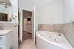 Badezimmer mit Whirlwanne - Promenadenvilla 23 Wohnung 07 - Top-Hundeurlaub