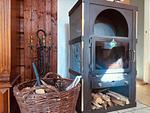 Kaminofen im Ferienhaus Hus Flåten - Hus Flåten - Top-Hundeurlaub