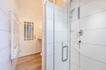 Badezimmer - Ferienhaus Waldhaus 5 mit Sauna und Terrasse mit Grill - Top-Hundeurlaub