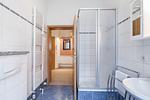 Badezimmer mit Dusche - Wohnung 02 - Top-Hundeurlaub