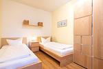 2. Schlafzimmer mit Einzelbetten - Ferienwohnung Sonnetta - Top-Hundeurlaub