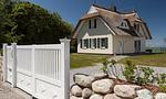 Außenansicht eines Ferienhauses mit Garten - Windeck - Top-Hundeurlaub