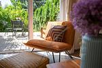 Heller Wohnraum mit Blick auf den Garten - Sonnenwieck 02 - Top-Hundeurlaub