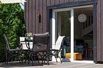Terrasse mit Tisch und Stühlen - Sonnenwieck 02 - Top-Hundeurlaub