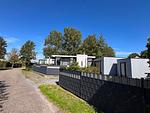 Chalet Strand Oase mit Zaun & Sichtschutz J281 - Top-Hundeurlaub