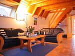Wohnzimmer - Ferienhaus "MoinMoin" - Top-Hundeurlaub