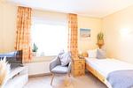 Schlafzimmer - BS 1 FW Strandsegler St. Peter- Ording - Top-Hundeurlaub