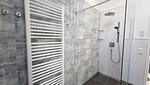 Badezimmer - Ferienhaus "Rachel III" im Ferienpark Holm an der Ostsee - Top-Hundeurlaub