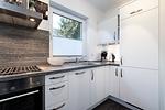 Küche / Küchenzeile - Ferienwohnung "Strandhaus Möwenberg App. 11" - Top-Hundeurlaub