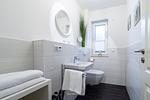 Gäste-WC - Ferienwohnung "Strandhaus Möwenberg App. 11" - Top-Hundeurlaub