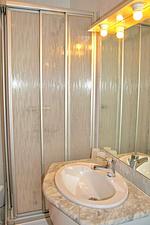 Bad mit Dusche und WC - Haus Weststrand W2 - Top-Hundeurlaub