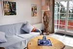 Couch im Wohnbereich ist ausziehbar (3. und 4. Schlafmöglichkeit) - Reichenbach - Top-Hundeurlaub
