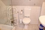 kleines Bad mit DU/WC - Haus Svea - Top-Hundeurlaub