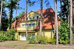 Aussenansicht mit 1x PKW-Stellplatz vor dem Haus - W9.5 - Top-Hundeurlaub