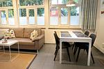 Esstisch im Wohnbereich - Wohnung 1 - Top-Hundeurlaub
