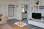 Wohnbereich und Blick in die Küche - Wohnung 1 - Top-Hundeurlaub