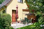 sonige Terrasse, eingezäunter kleiner Garten - Lewerenz - Top-Hundeurlaub