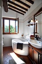 Val d'Arca - Villa in der Toskana, Natursteinhaus für 8 Personen mit privatem Pool, ungestört, Kamin, Zaun, WLAN - Top-Hundeurlaub