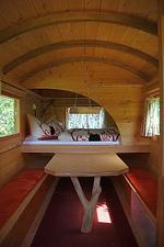 Schäferwagenhotel mit Baumbetten und Baumhäusern - Top-Hundeurlaub