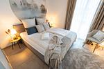 Schlafzimmer vogelperspektive - SmartFewo: Nebelgruß | Seeterrasse | Sauna | Park - Top-Hundeurlaub