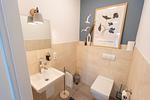 Separates Gäste-WC - SmartFewo: Nebelgruß | Seeterrasse | Sauna | Park - Top-Hundeurlaub