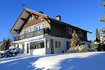 Hauptansicht - Luxuriöses Ferienhaus Margret Winterberg Stadt mit Sauna, WiFi nah am Skigebiet. - Top-Hundeurlaub