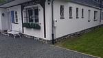 Fassade / Eingang - Luxuriöses Ferienhaus Margret Winterberg Stadt mit Sauna, WiFi nah am Skigebiet. - Top-Hundeurlaub