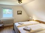 Schlafzimmer - Ferienwohnung *Üüs Aran 1* - Top-Hundeurlaub