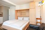 Schlafmöglichkeiten im Wohnzimmer - Ferienwohnung Stüürmann - Top-Hundeurlaub