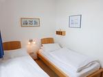 Schlafzimmer in der Ferienwohnung Therese 8 in Wittdün auf Amrum - Ferienwohnung *Therese 8* - Top-Hundeurlaub