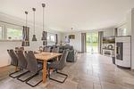 Wohnzimmer - Ferienhaus Zirchow 3 mit 3 Schlafzimmern, Kamin und Terrasse - Top-Hundeurlaub