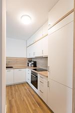 Küche / Küchenzeile - Maisonette-Apartment „Hafenparadies“ am Yachthafen , optional mit Bootsliegeplatz gegen Gebühr .Haus 6 Nr47 - Top-Hundeurlaub