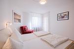Schlafzimmer - Zwei-Zimmer-Apartment 51/06 - Top-Hundeurlaub