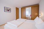 Schlafzimmer - Zwei-Zimmer-Apartment 51/06 - Top-Hundeurlaub