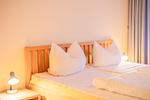 Schlafzimmer - Zwei-Zimmer-Apartment 53/23 - Top-Hundeurlaub