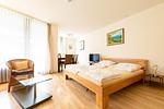 Wohnzimmer - Ein-Zimmer-Apartment 55/18 - Top-Hundeurlaub
