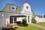Fassade / Eingang - App. MeeresOase nur 350 m zum Meer mit Terrasse - Top-Hundeurlaub