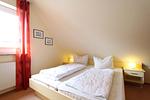 Schlafzimmer - DHH Meisenweg 34 - Top-Hundeurlaub