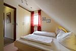 Schlafzimmer - DHH Meisenweg 34 - Top-Hundeurlaub