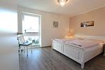 Schlafzimmer - Haus Lindenstraße Whg. 4 - Top-Hundeurlaub