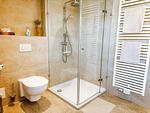 Badezimmer - Kapitänshaus Useney - Top-Hundeurlaub