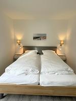 Schlafzimmer - Haus Nr. 17, Ferienhaus Deichgraf - Top-Hundeurlaub