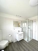 Badezimmer - Haus Nr. 17, Ferienhaus Deichgraf - Top-Hundeurlaub