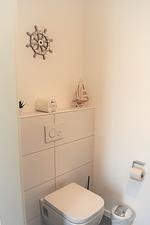 Gäste-WC - Haus Nr. 21, Ferienhaus Fischerhus - Top-Hundeurlaub