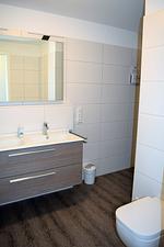 Badezimmer - Haus Nr. 21, Ferienhaus Fischerhus - Top-Hundeurlaub