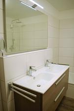 Badezimmer - Haus Nr. 26, Ferienhaus Fischerhus - Top-Hundeurlaub